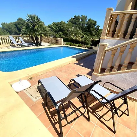Holiday home Laurel By Interhome
